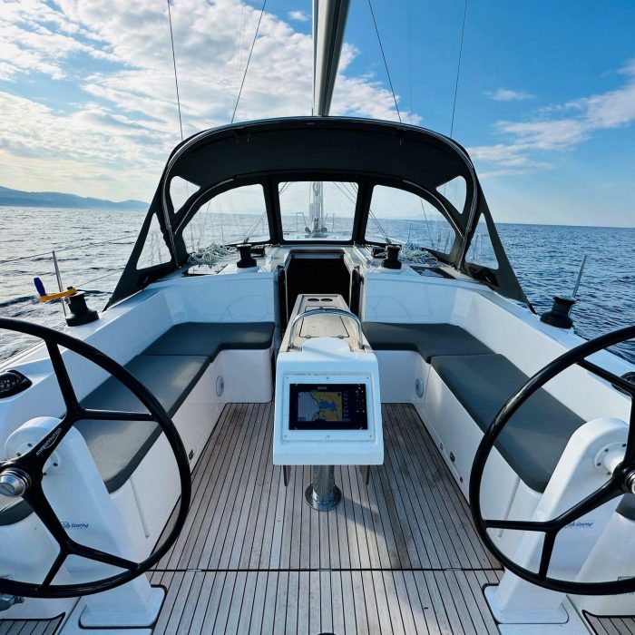 Bavaria C42 | Bavaria C42 photo 3 Bavaria C42 | Bavaria C42 photo 3