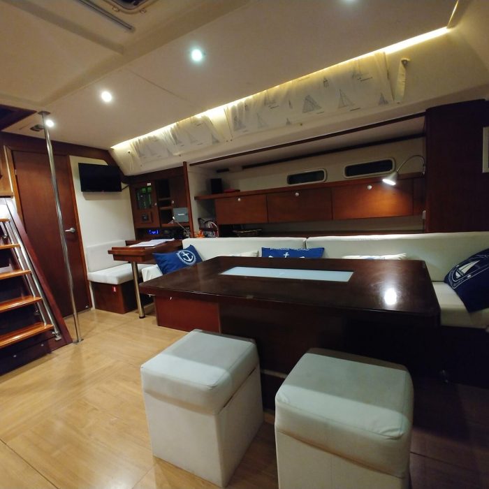 Premium | Hanse 540e photo 33