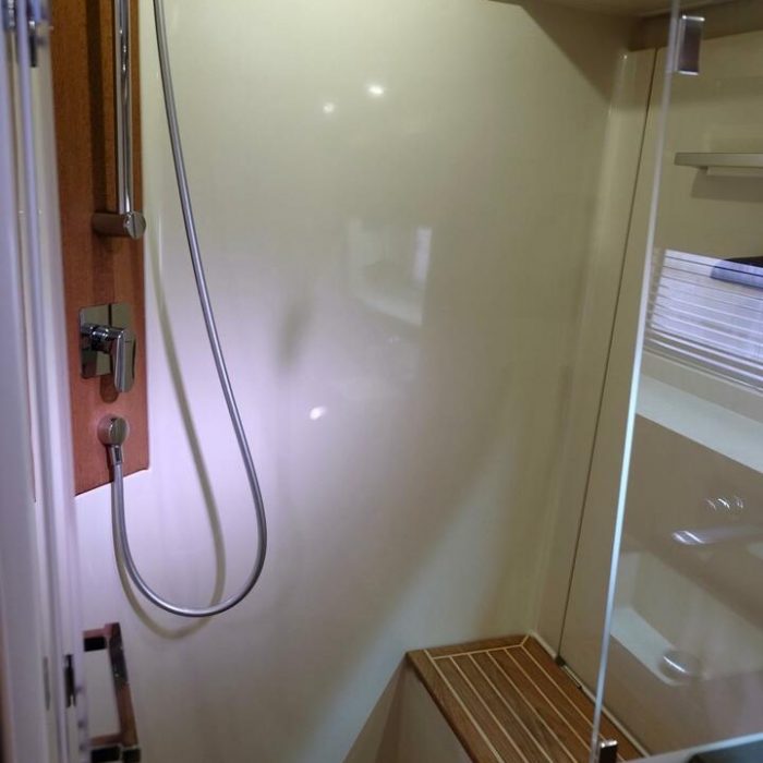 Premium + | Oceanis Yacht 62 photo 43