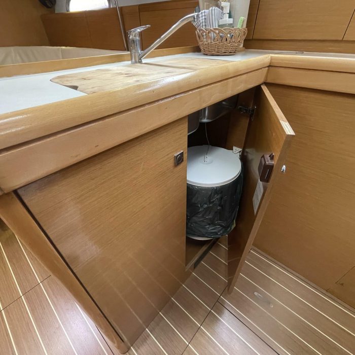 Agatha | Sun Odyssey 36i photo 23