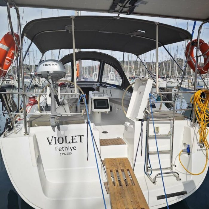 Violet | Oceanis 40 photo 6