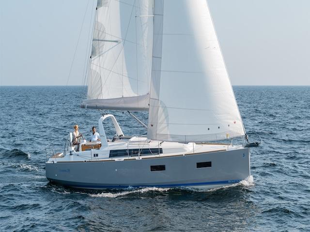 KOS38.1 | Oceanis 38 photo 1 KOS38.1 | Oceanis 38 photo 1