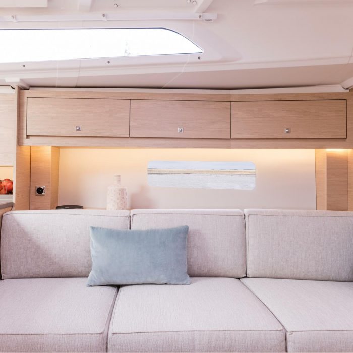 Sunsail 37.3 Premium Plus | Dufour 37 photo 11