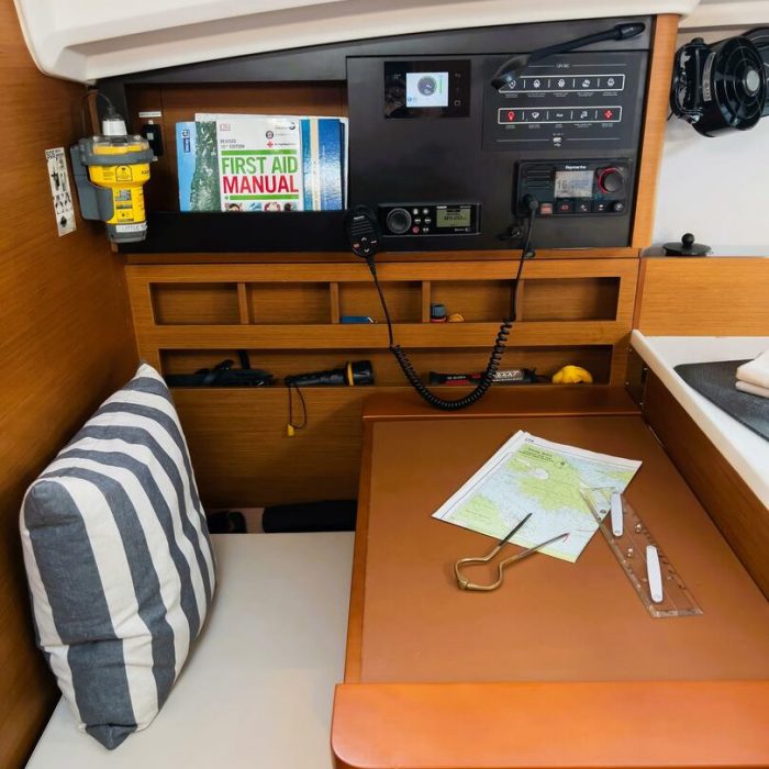 Little Tony | Sun Odyssey 410 photo 15