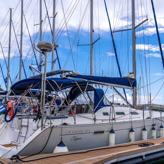 Aeolian Too (Solar, heating, Plotter) | Oceanis 393 photo 5