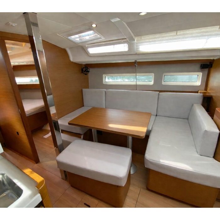 McLir II | Sun Odyssey 440 photo 6