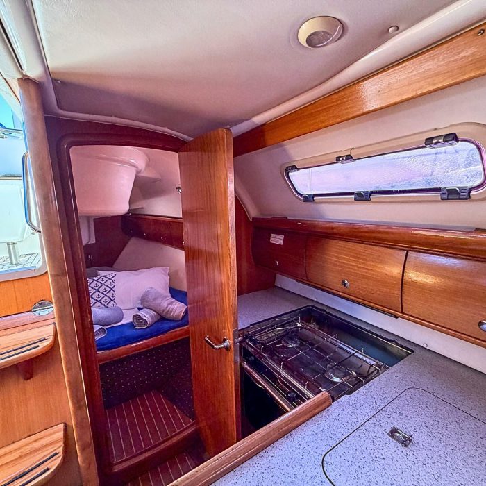 Lila | Bavaria Cruiser 32 photo 6 Lila | Bavaria Cruiser 32 photo 6