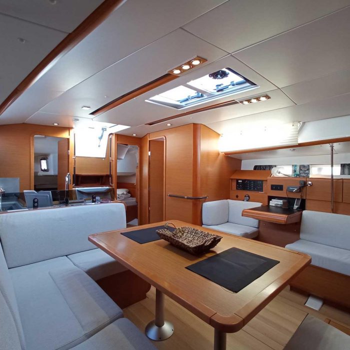 Blue Swan | Sun Odyssey 439 photo 4 Blue Swan | Sun Odyssey 439 photo 4