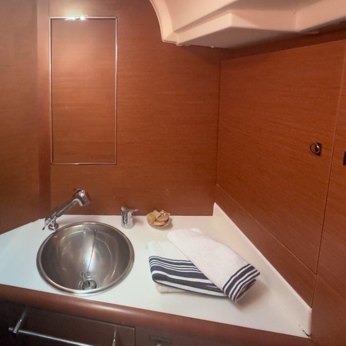 Anerada | Sun Odyssey 419 - 3 cab. photo 17