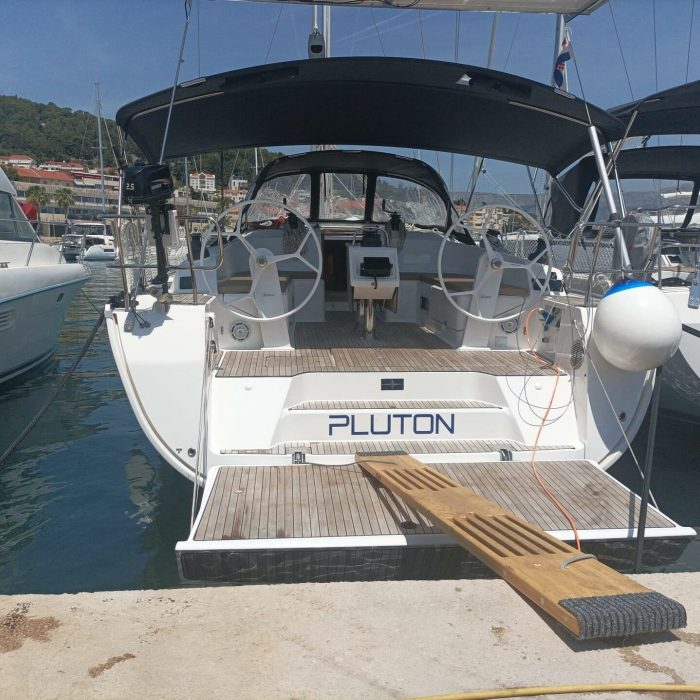 Pluton photo 3