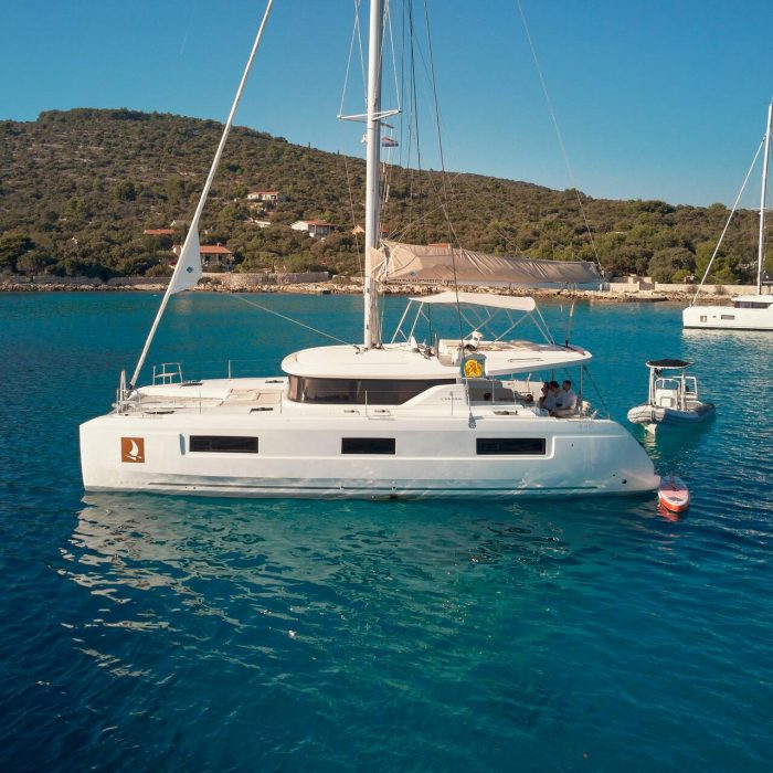 Luna | Lagoon 46 photo 8