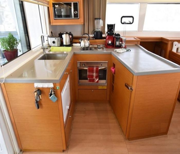 Omiros II | Lagoon 450 Fly photo 29