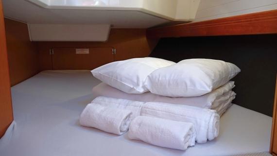 Diana | Bavaria Cruiser 37 photo 16