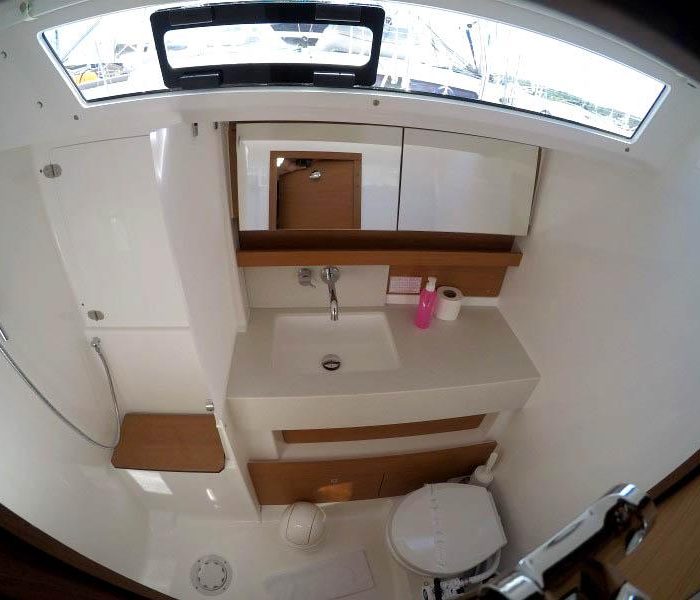 Adelante | Dufour 470 photo 21