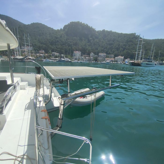 Santi | Lagoon 400 photo 24