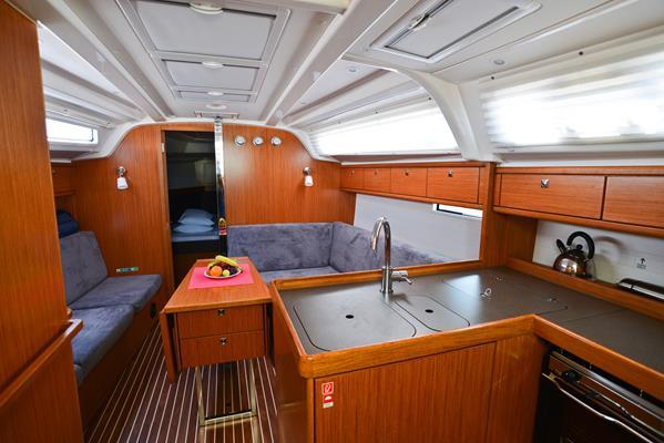 Kedi | Bavaria Cruiser 37 photo 14