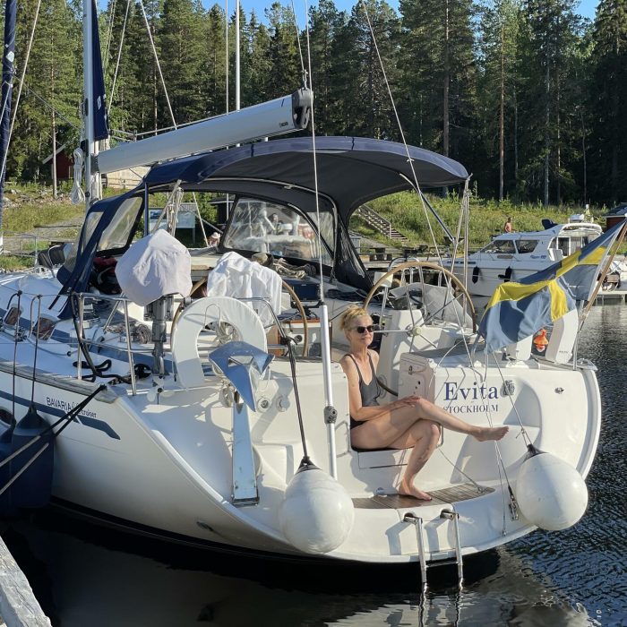 Evita | Bavaria 46 photo 24