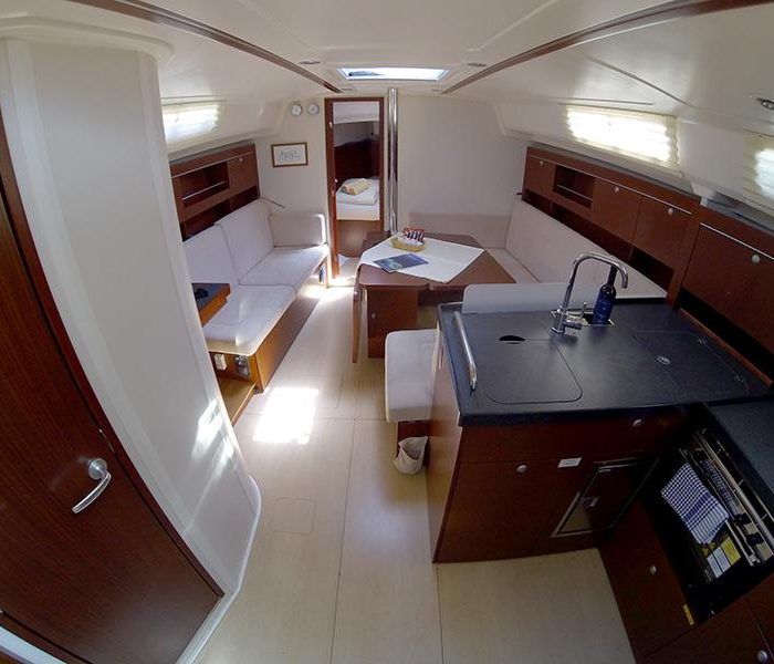Ariel | Hanse 385 photo 6