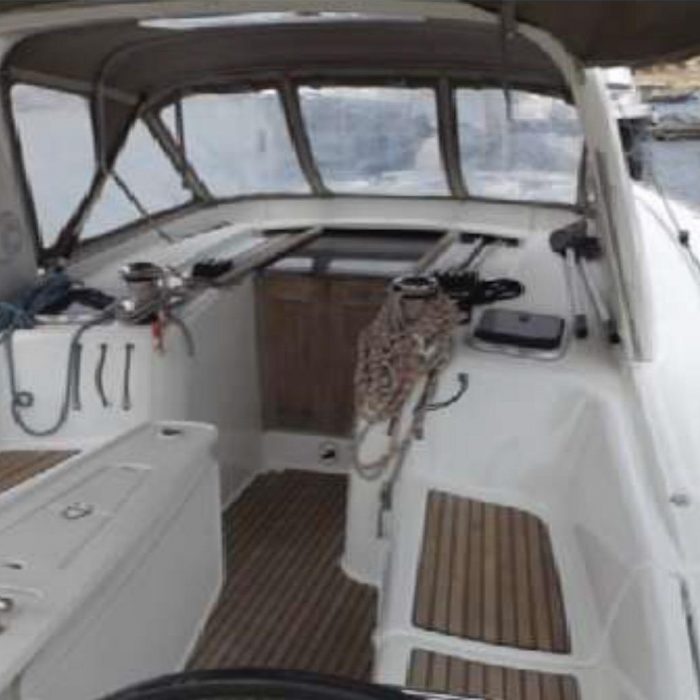 IN COMPLIANCE | Oceanis 50 photo 2
