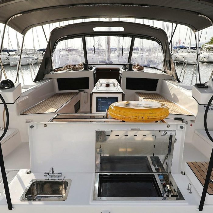 Ariel | Dufour 470 photo 7