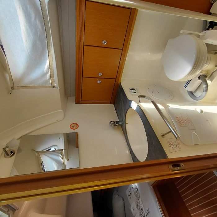 Beta | Bavaria 43 Cruiser photo 27 Beta | Bavaria 43 Cruiser photo 27