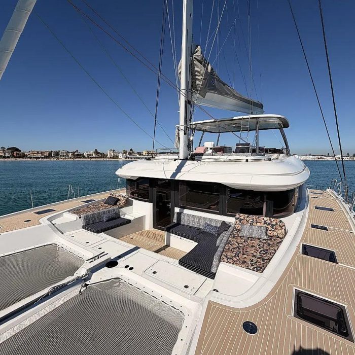 Nama | Lagoon 60 photo 23