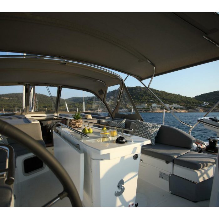 Premium + | Oceanis 51.1 photo 7