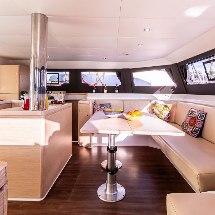 Oblivion Planet | Dufour Catamaran 48 photo 7