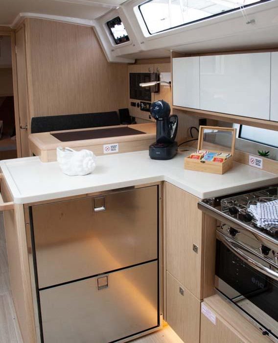 Nonica | Bavaria C46 photo 9
