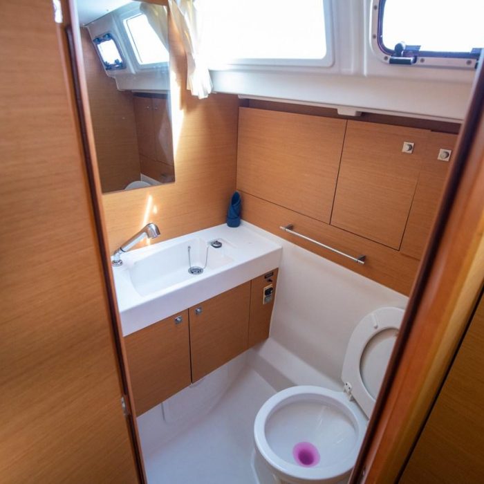 Aurora Belle | Sun Odyssey 469 photo 16