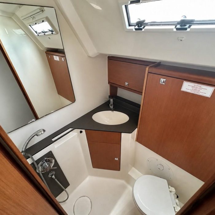 Katina | Bavaria Cruiser 46 photo 12