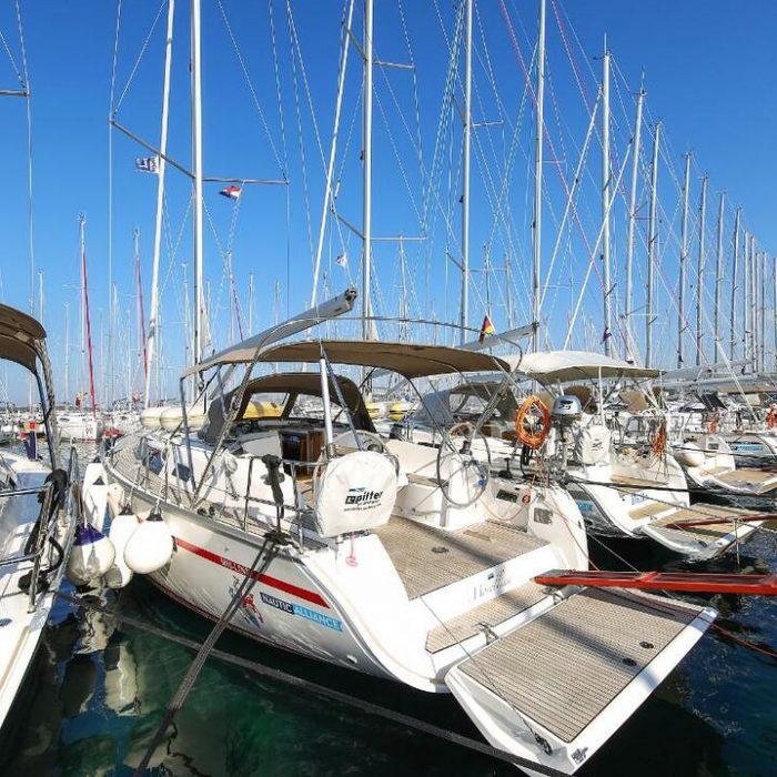 Morellina | Bavaria Cruiser 41 photo 5