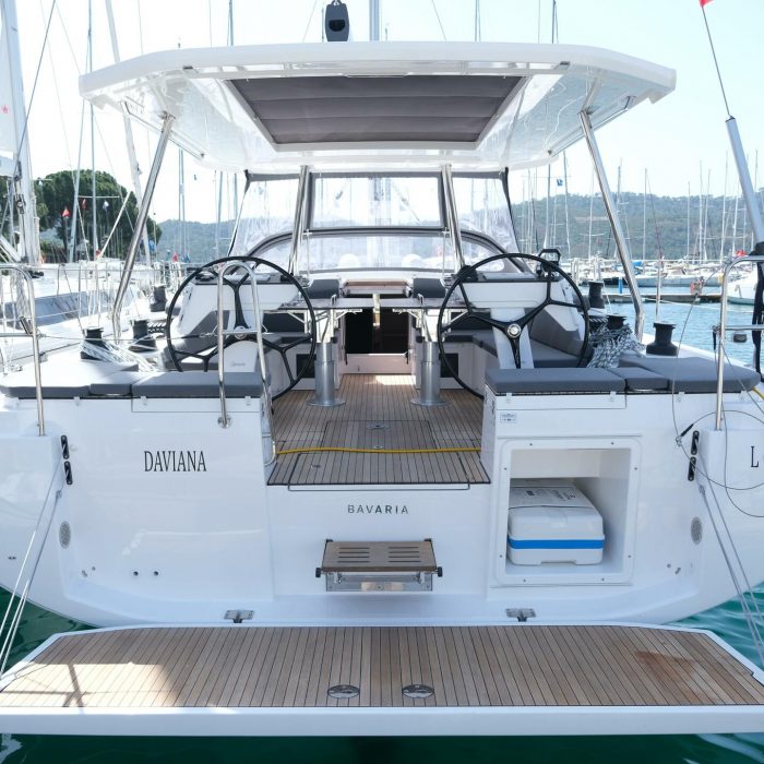 Daviana | Bavaria C46 photo 2