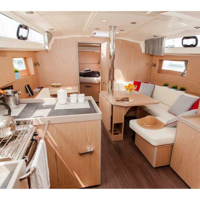 Foreigner | Oceanis 41.1 photo 6