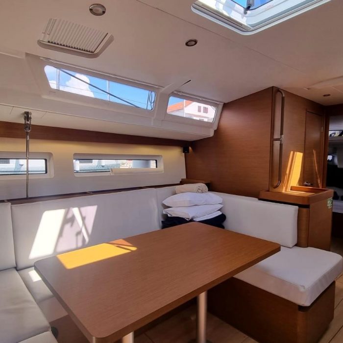 Izzy | Sun Odyssey 490 photo 27
