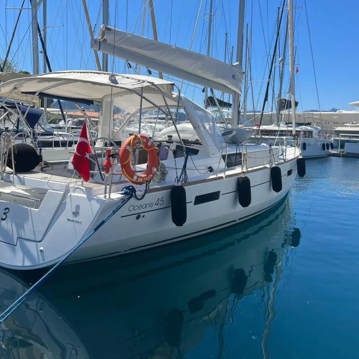 ADA 3 | Oceanis 45 photo 11