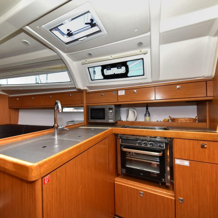 Viviana | Bavaria 37 photo 49