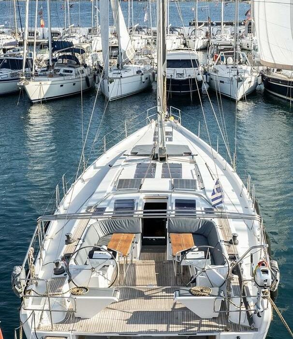 Premium | Hanse 575 photo 3