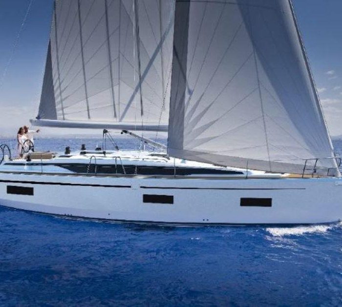 7 Iles | Bavaria C42 photo 2