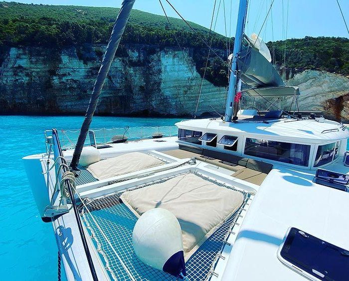 AEROPI  |⛵ VIP, Skippered Only, Watermaker, Generator, AC, BBQ | Lagoon 450 Fly photo 5