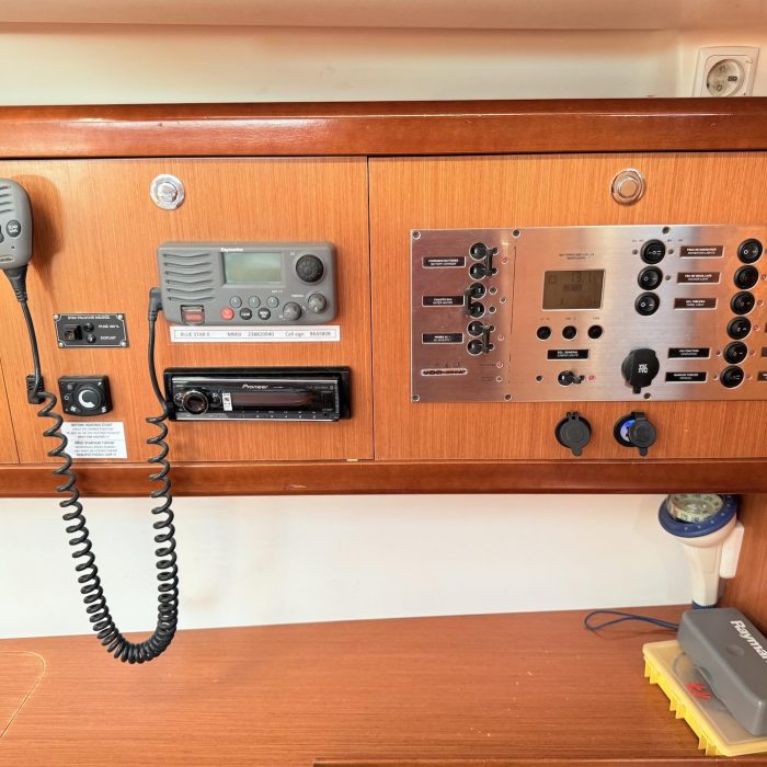Blue Star II | Oceanis 43 photo 16