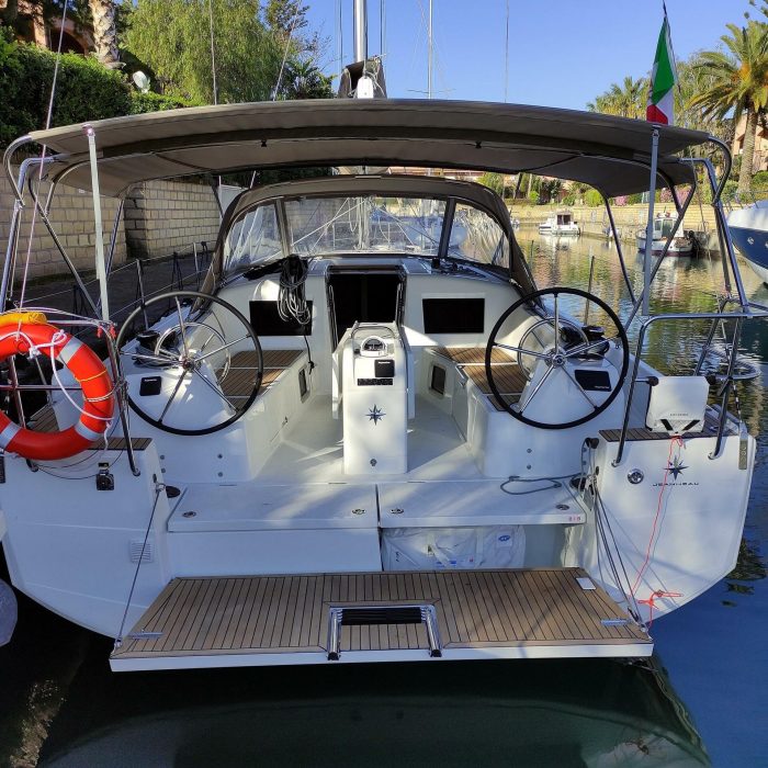 Camilleri | Sun Odyssey 410 photo 2