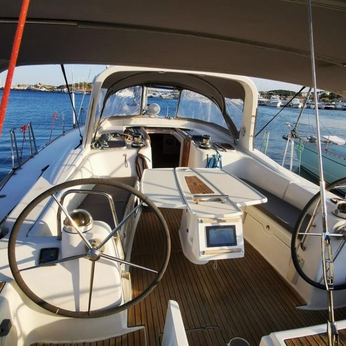 Seladon II | Oceanis 50 Family photo 18