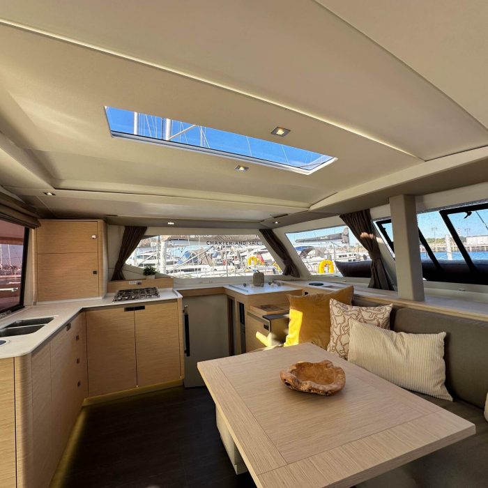 One of Us | Fountaine Pajot Isla 40 photo 6