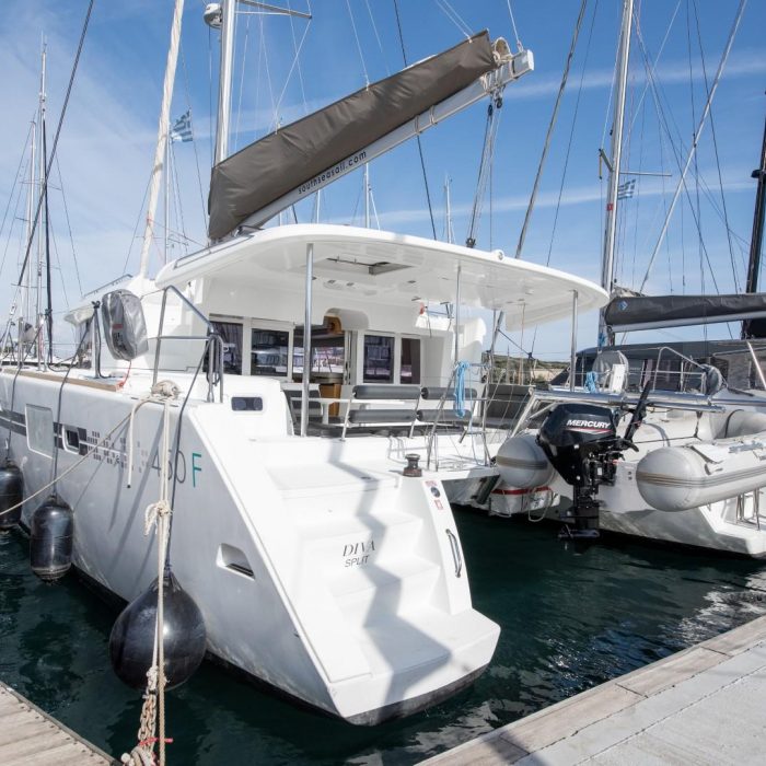 Diva | Lagoon 450 Fly photo 13