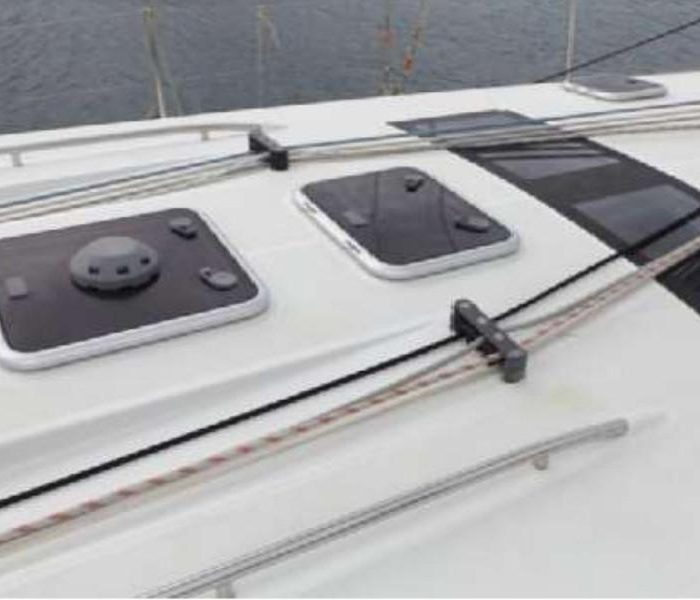 In Compliance | Oceanis 50 Family photo 9