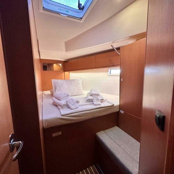 Leisure | Bavaria Cruiser 46 photo 9