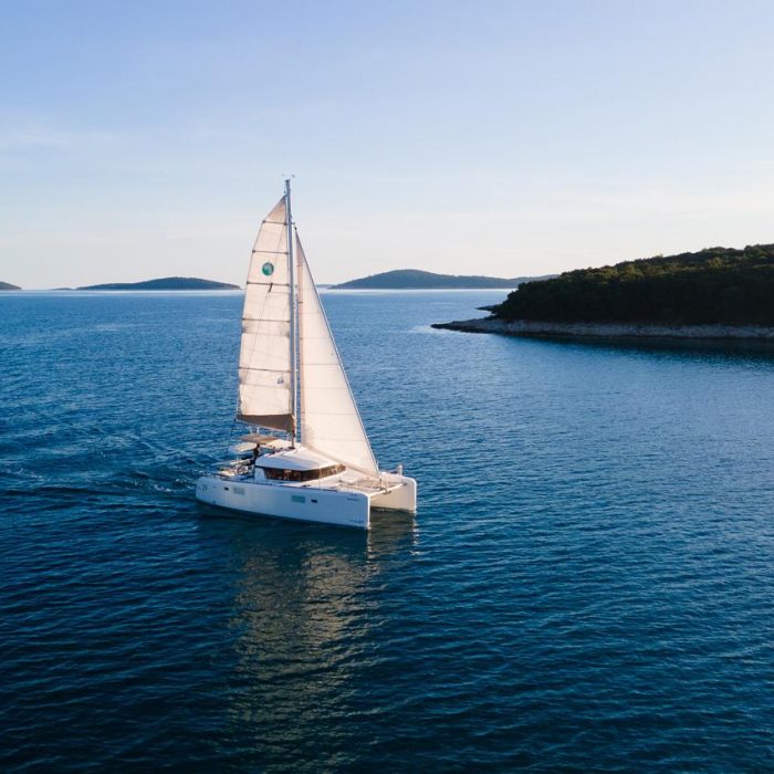 White Pearl | Lagoon 39 photo 7