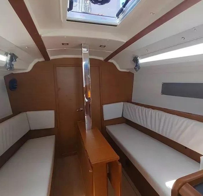 Reina De Oros | Sun Odyssey 349 photo 19