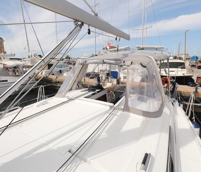 Seven | Oceanis 41.1 photo 4